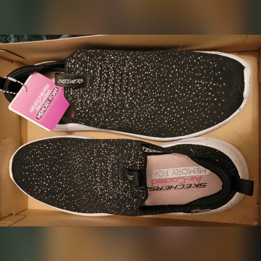 NIB Sketchers glittery black shoes